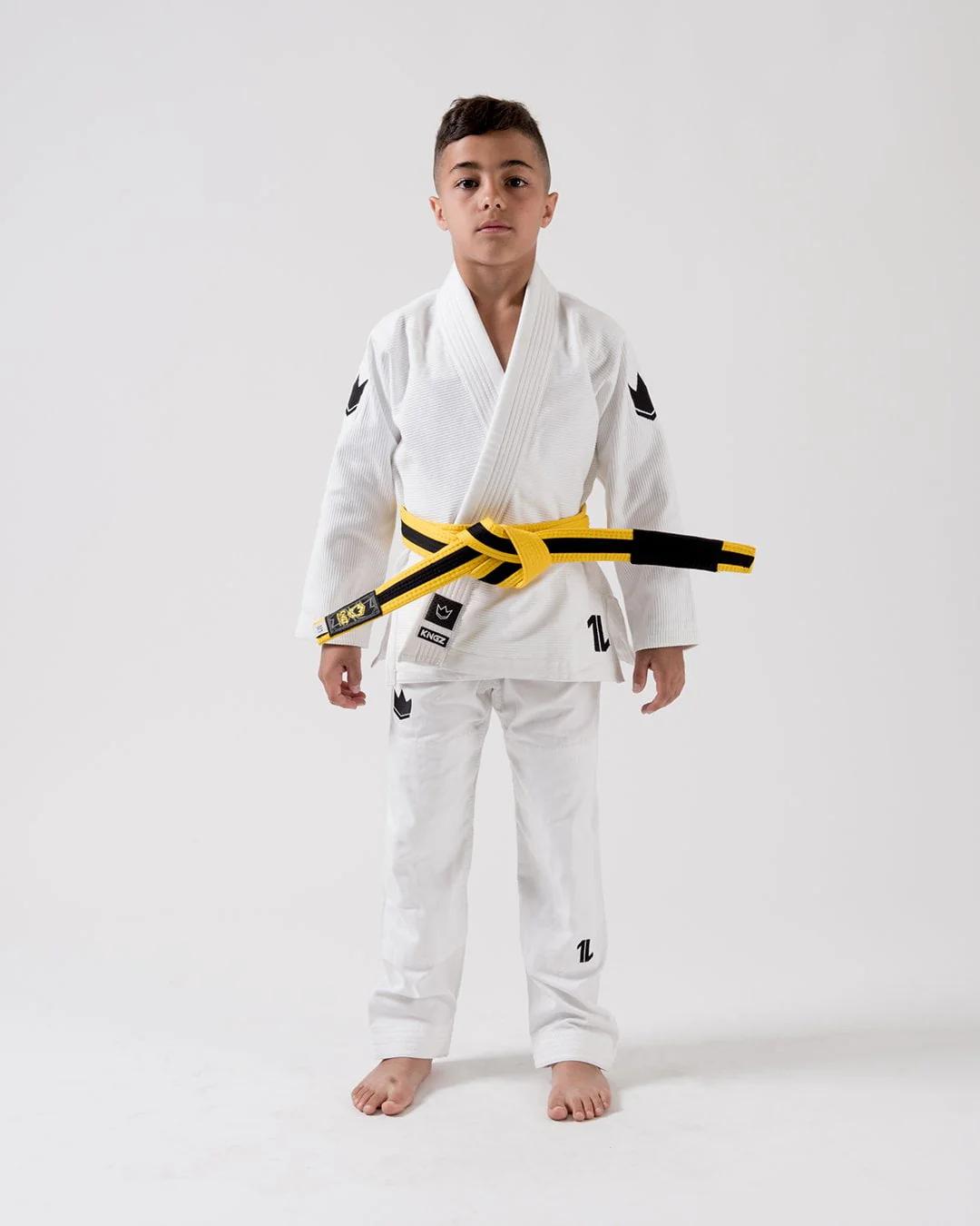 Kingz "The One" BJJ Gi - Gyerek méret fehér (+ fehér övvel)